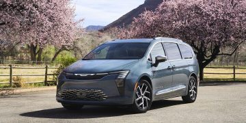 Chrysler Says Future is Now with 2027 Pacifica Reveal in New York